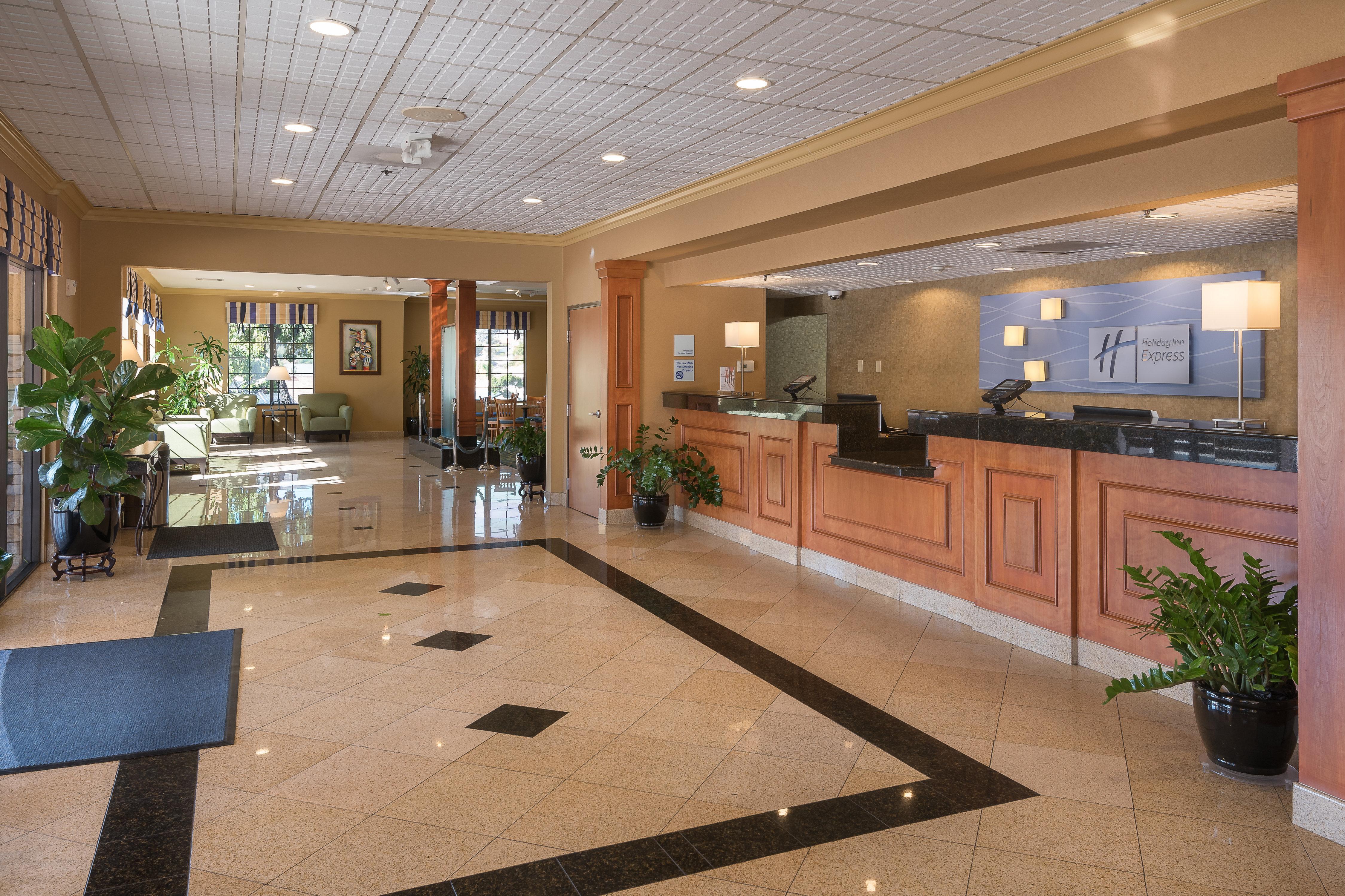 Holiday Inn Express San Diego - Rancho Bernardo, An Ihg Hotel Екстериор снимка