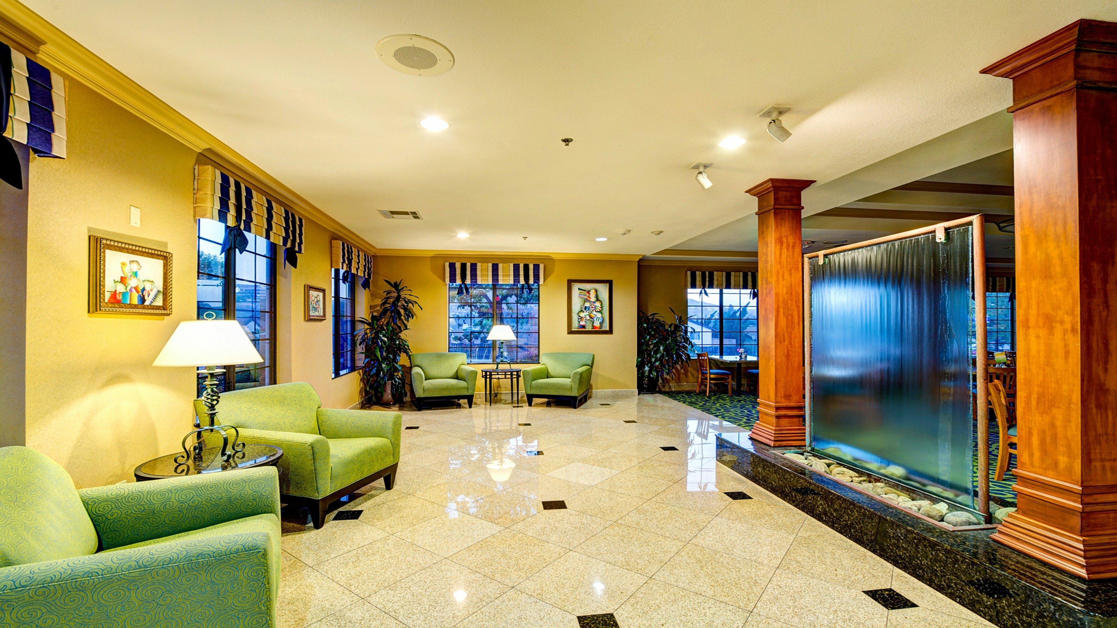 Holiday Inn Express San Diego - Rancho Bernardo, An Ihg Hotel Екстериор снимка